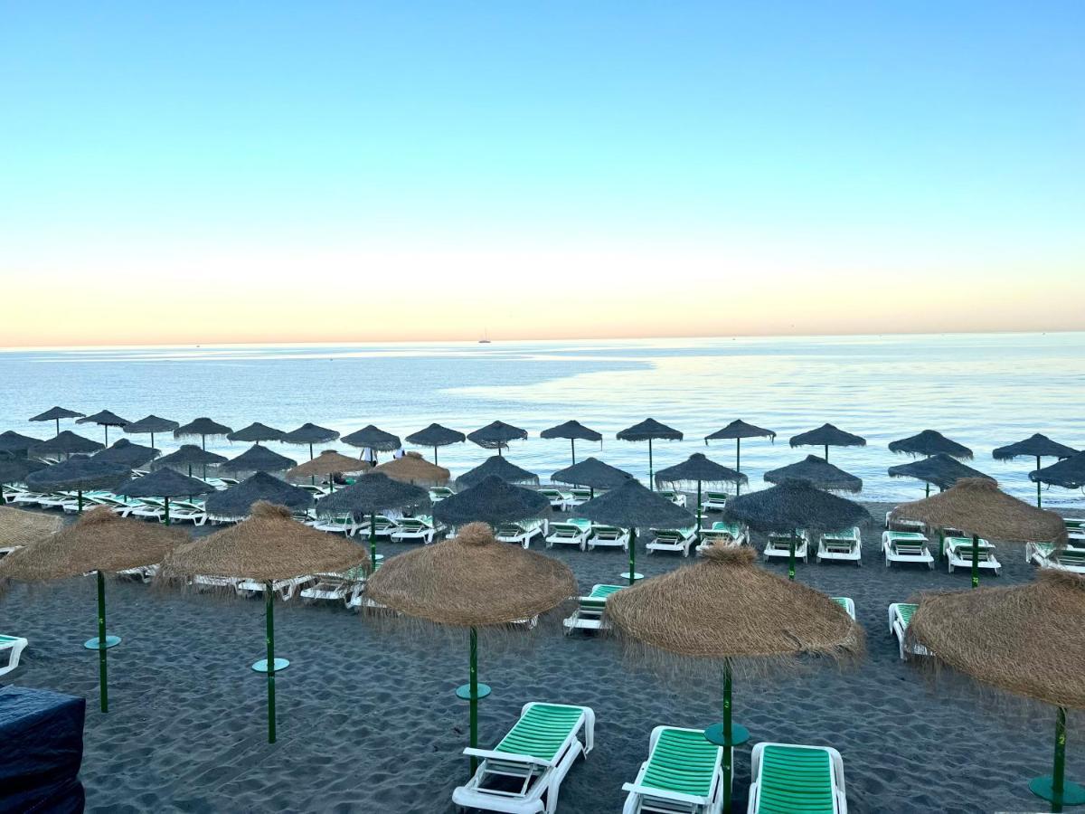 Cozy Fuengirola Apartment With Sea View & Pool Экстерьер фото