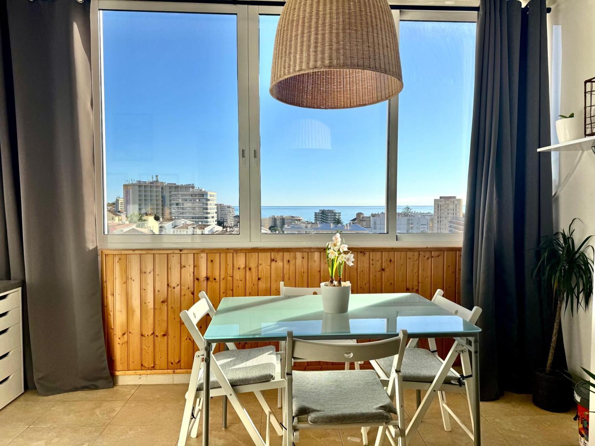Cozy Fuengirola Apartment With Sea View & Pool Экстерьер фото